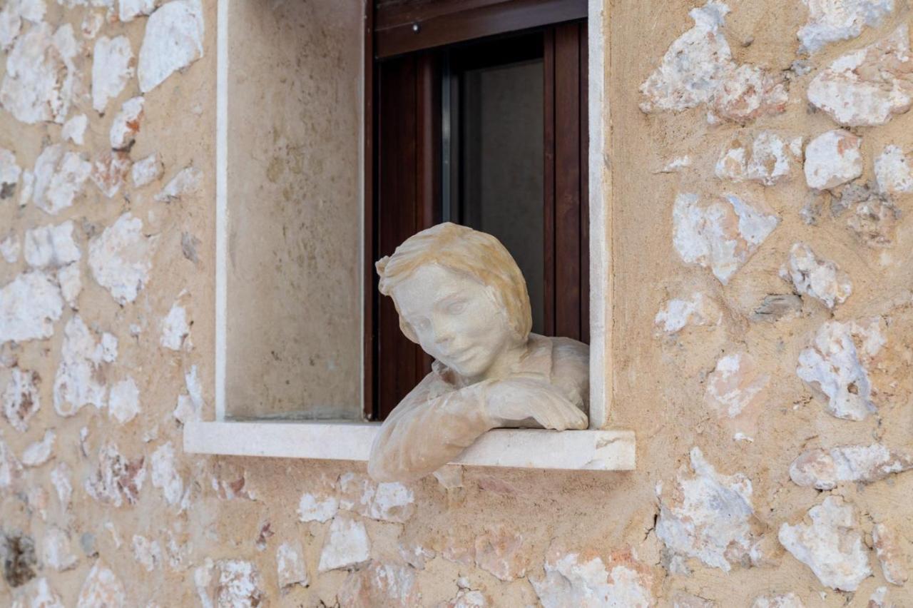 Domus Lapidis - Medina Apartman Bogarra Kültér fotó